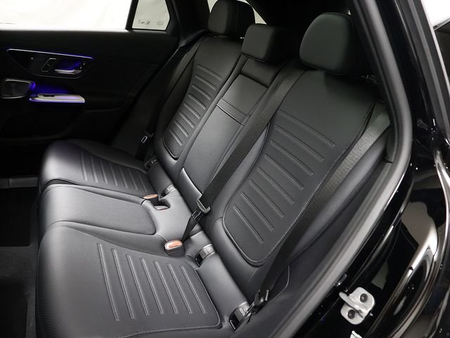 New 2026 Black Mercedes-Benz GLC 300 image 12