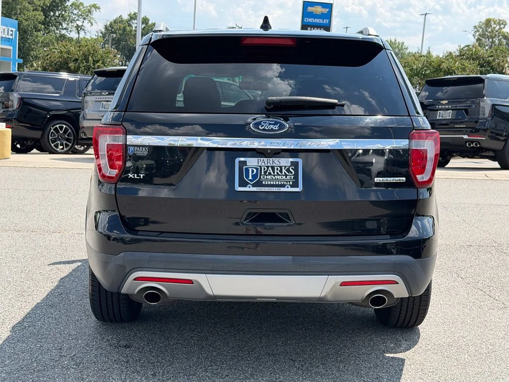 Used 2016 Black Ford XLT image 34