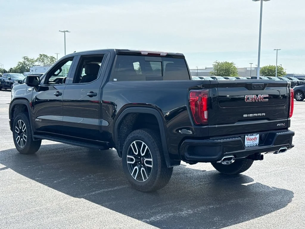 2026 GMC Sierra 1500 AT4 - Photo 8