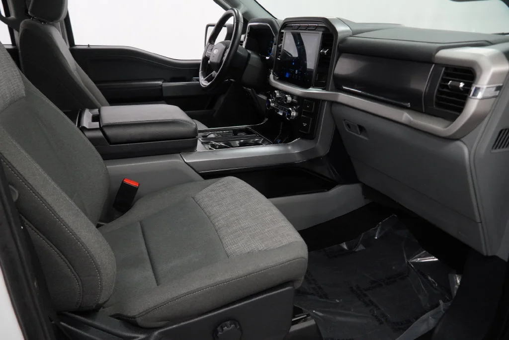 Used 2022 White Ford XLT image 43