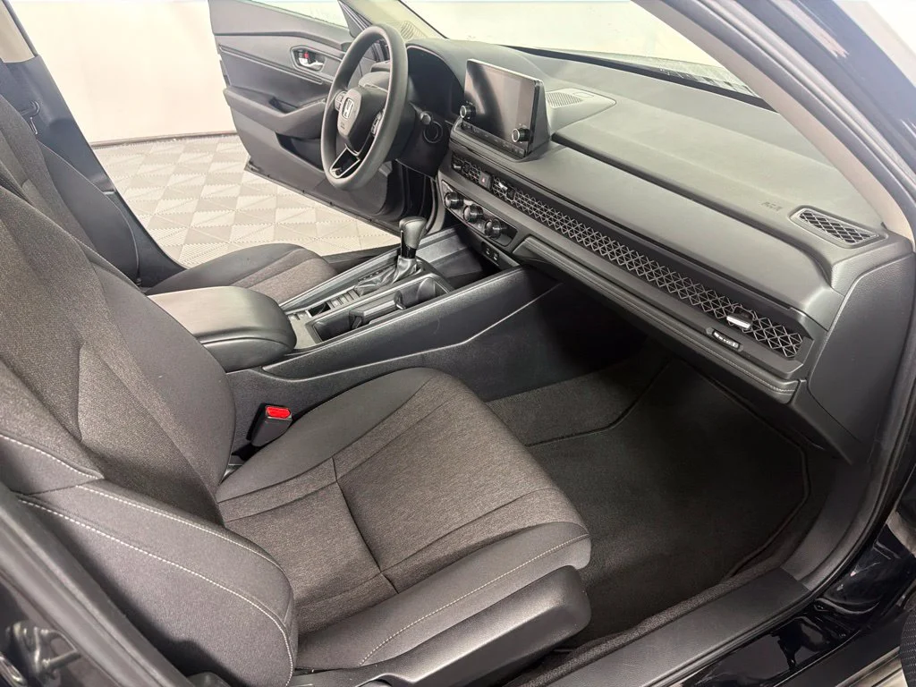 Used 2024 Crystal Black Pearl Honda EX image 22
