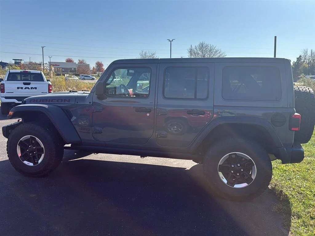 Used 2020 Sting-Gray Clearcoat Jeep Rubicon image 6