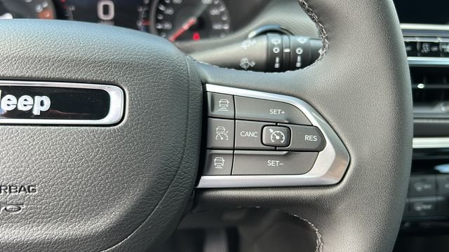 2025 Jeep Compass Limited - Photo 10