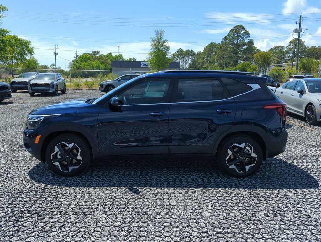 New 2026 Dark Ocean Blue Kia EX image 4