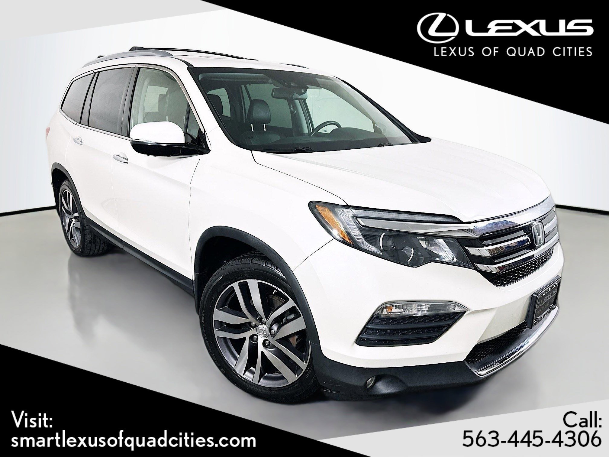 2017 Honda Pilot 4WD Elite's photo