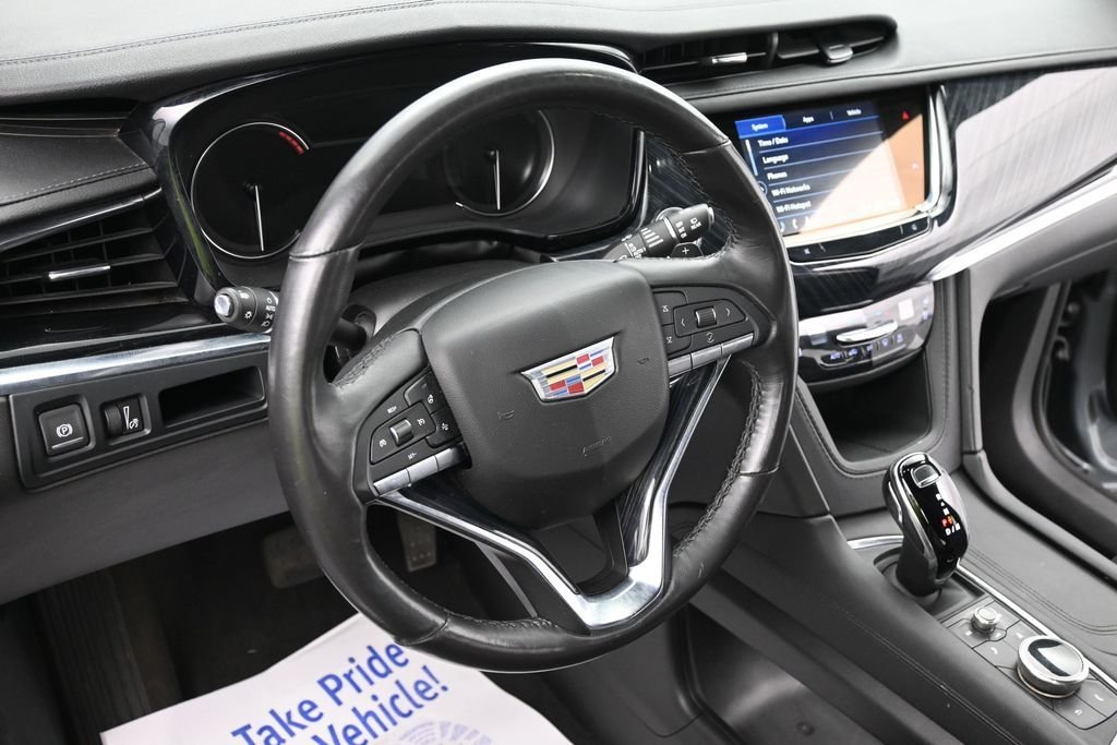 Used 2023 Silver Cadillac Premium Luxury image 10