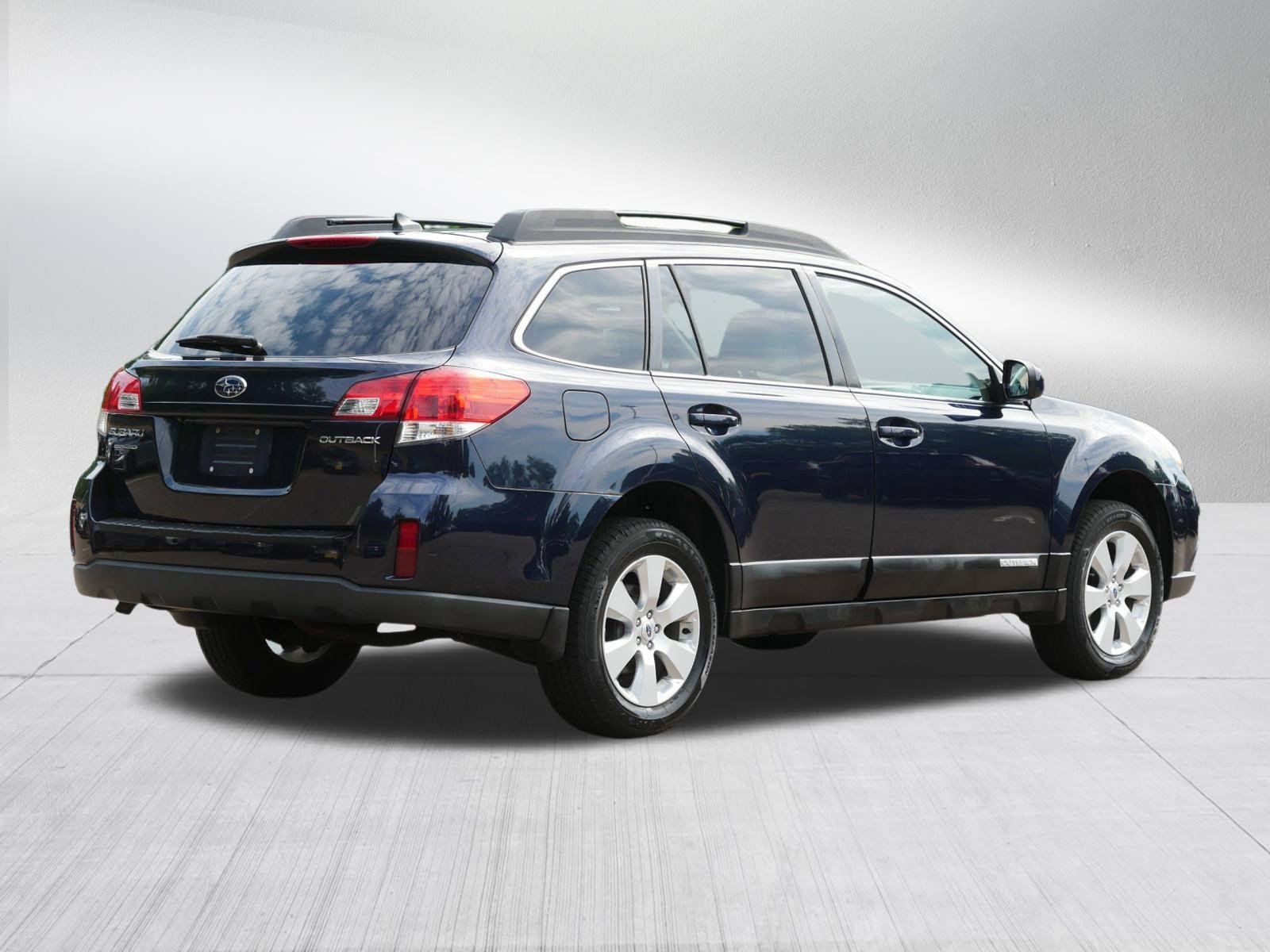 Used 2012 Deep Indigo Pearl Subaru 2.5i Limited image 5