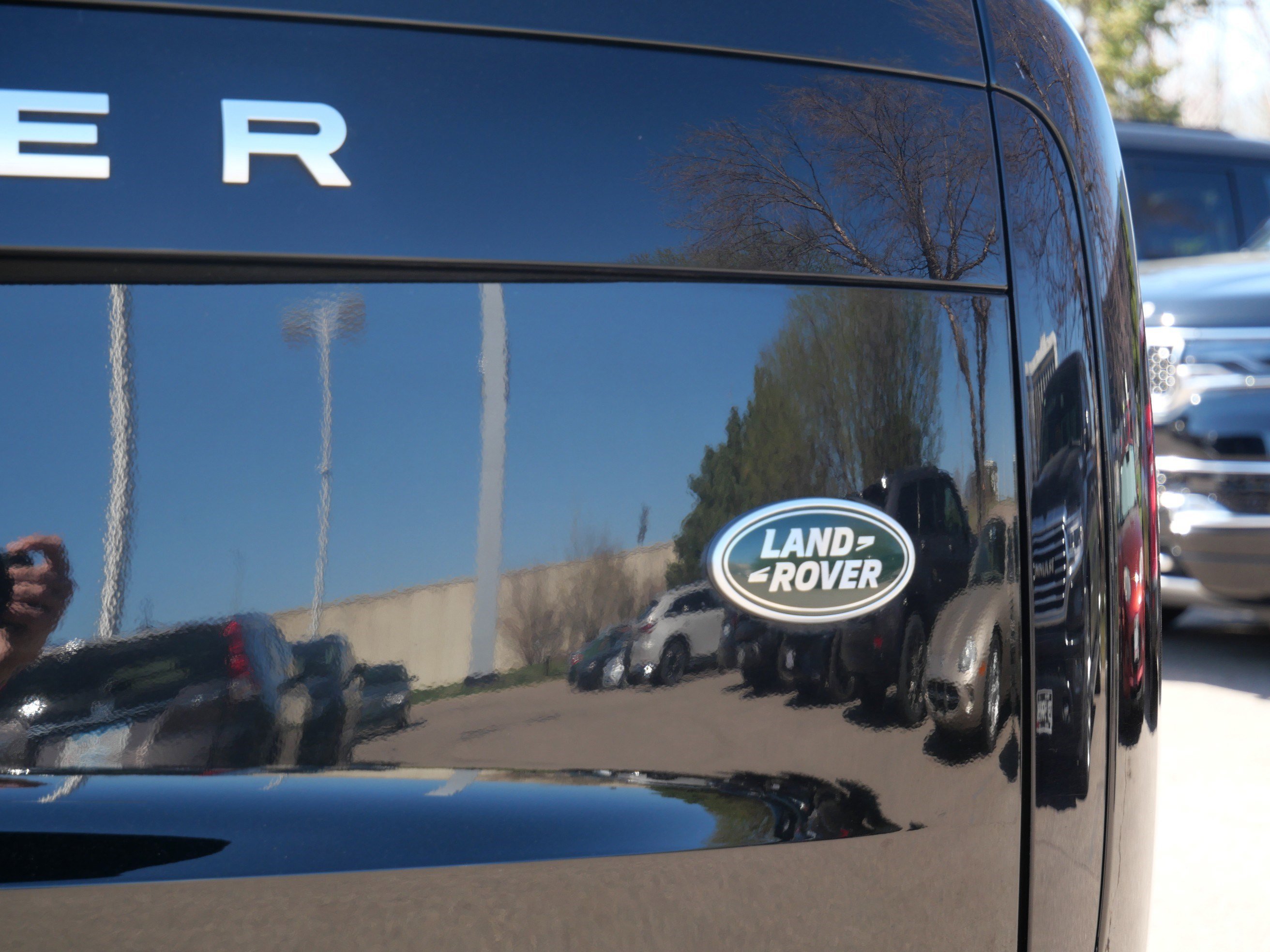 Used 2023 Black Land Rover Autobiography image 11
