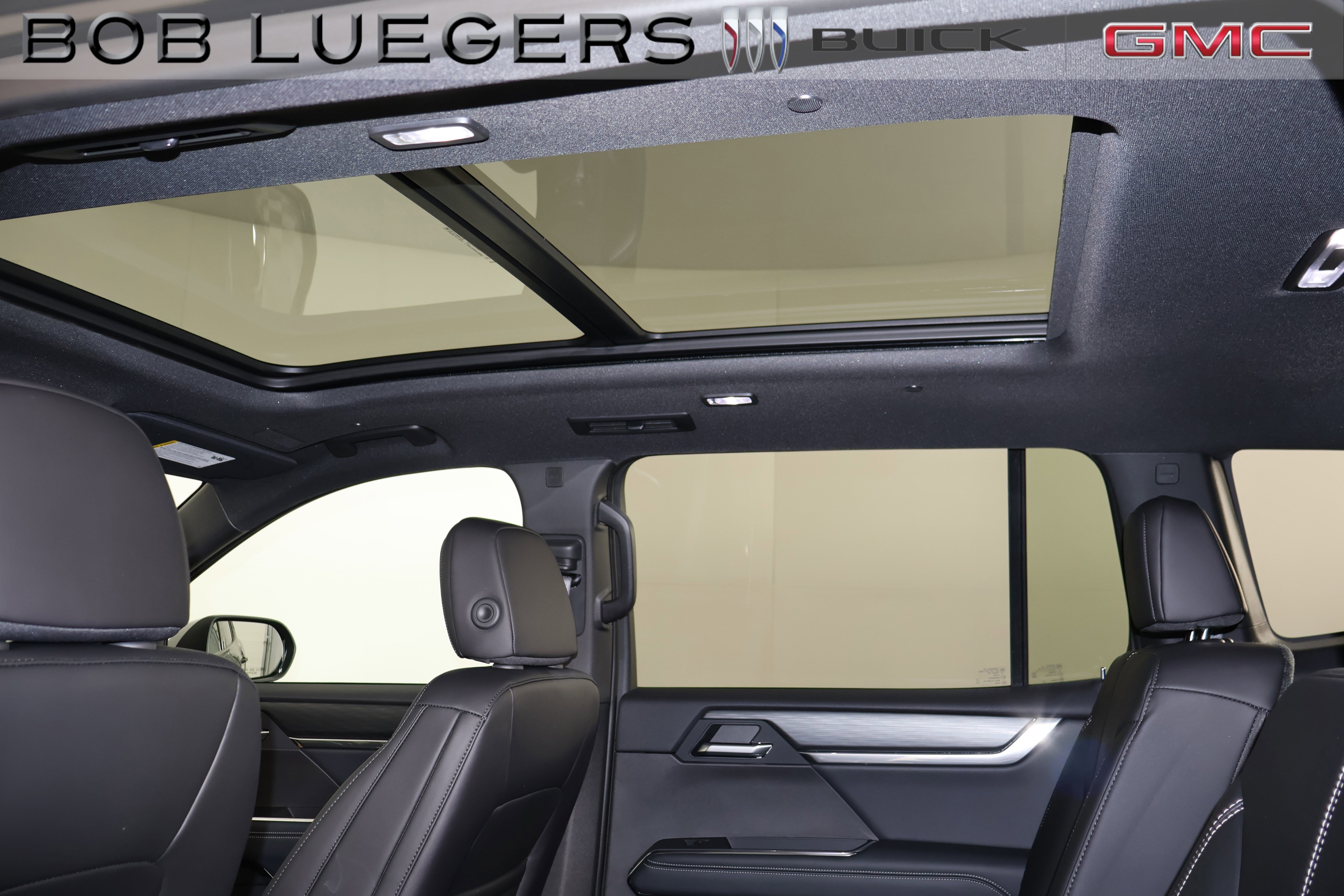 2026 GMC Acadia Elevation - Photo 13