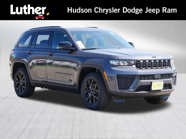 2026 Jeep Grand Cherokee Laredo Altitude