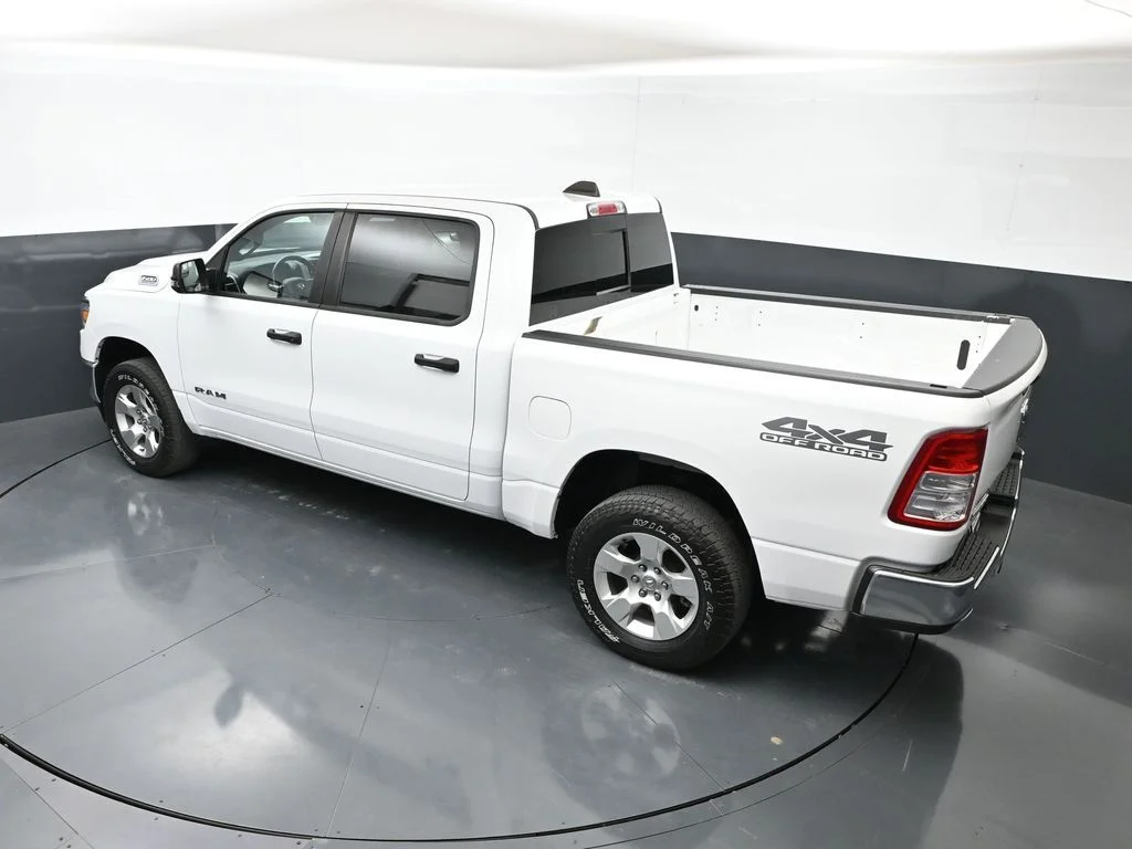 Used 2023 White Ram Big Horn/Lone Star image 38