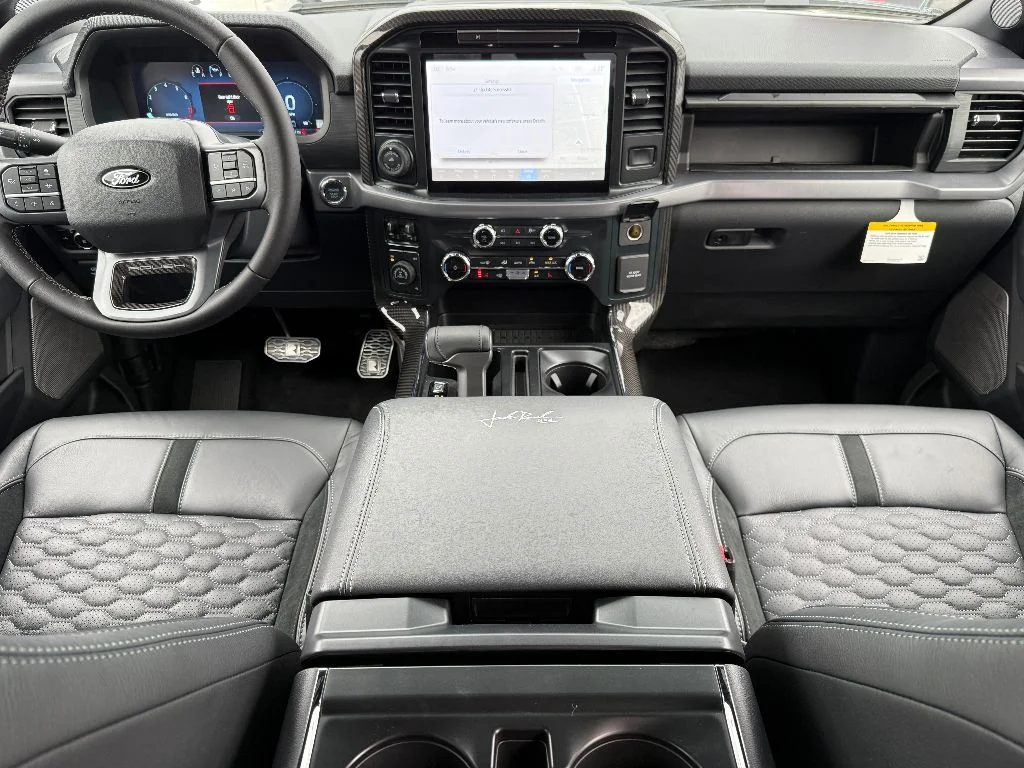 2025 Ford F-150 XLT - Photo 12