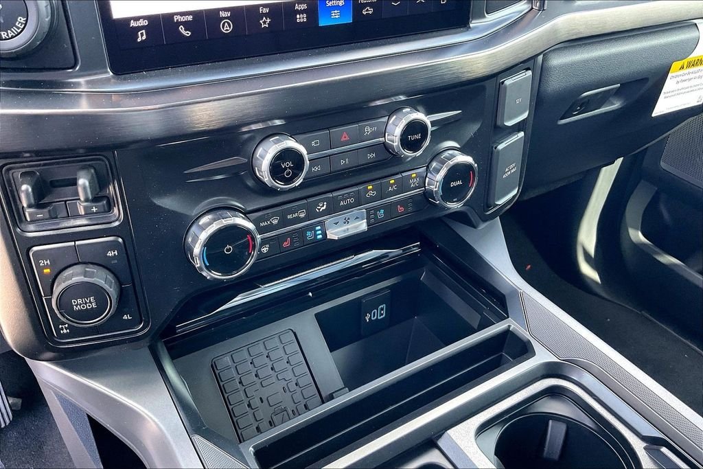 New 2026 Ford Super Duty F-250 Lariat 4D Crew Cab