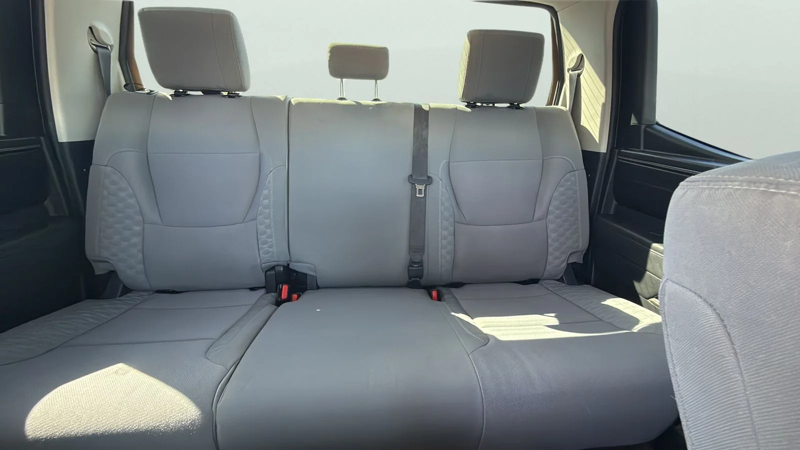 Used 2022  Toyota SR5 image 25