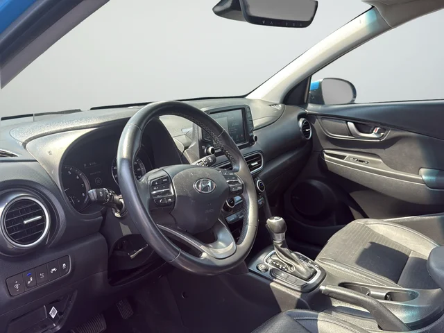 Used 2019 Blue Hyundai Ultimate image 11