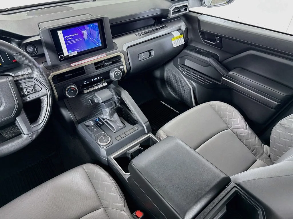 New 2026 Ice Cap Toyota SR5 image 21