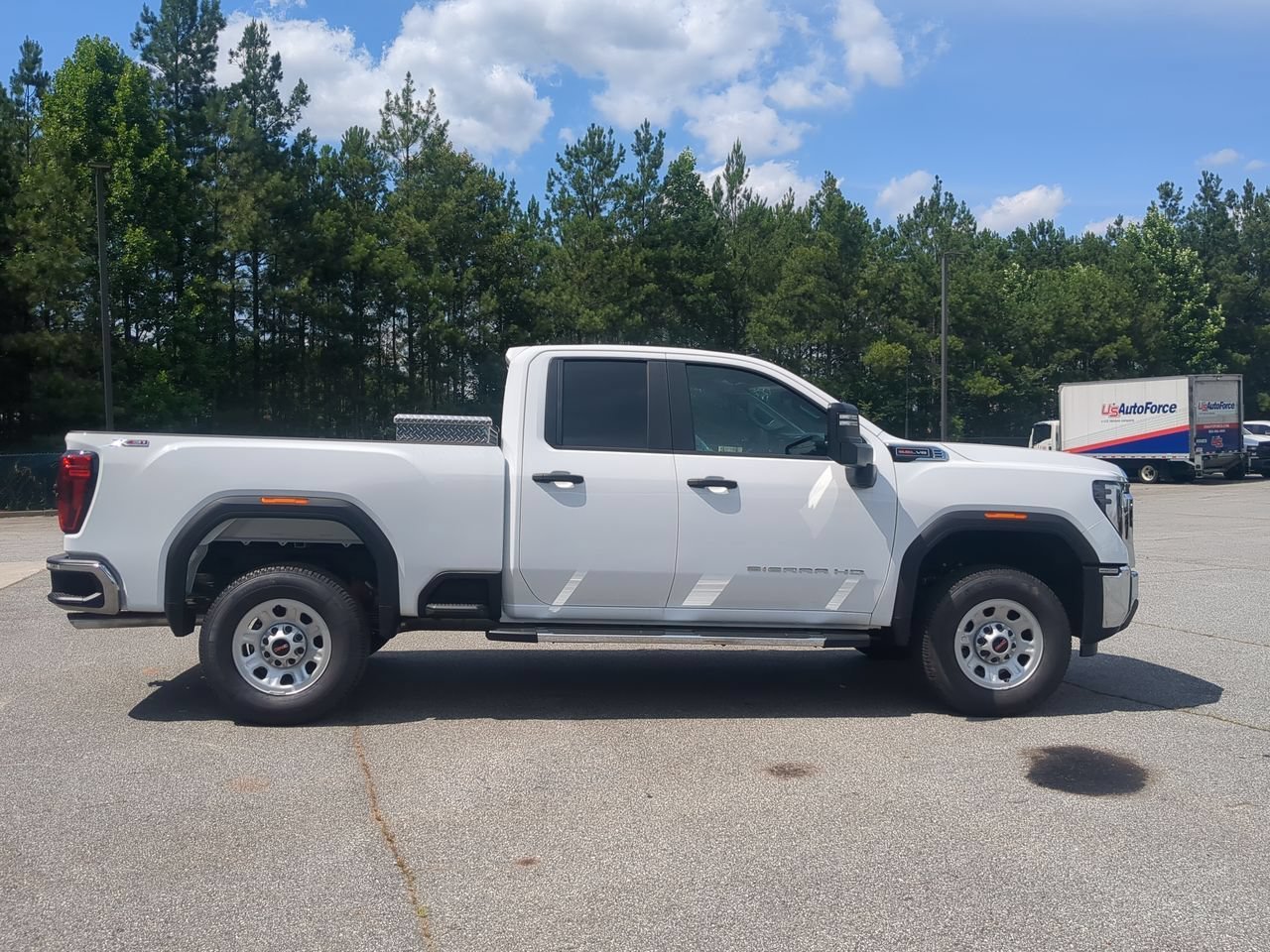 New 2026 Summit White GMC Pro image 9