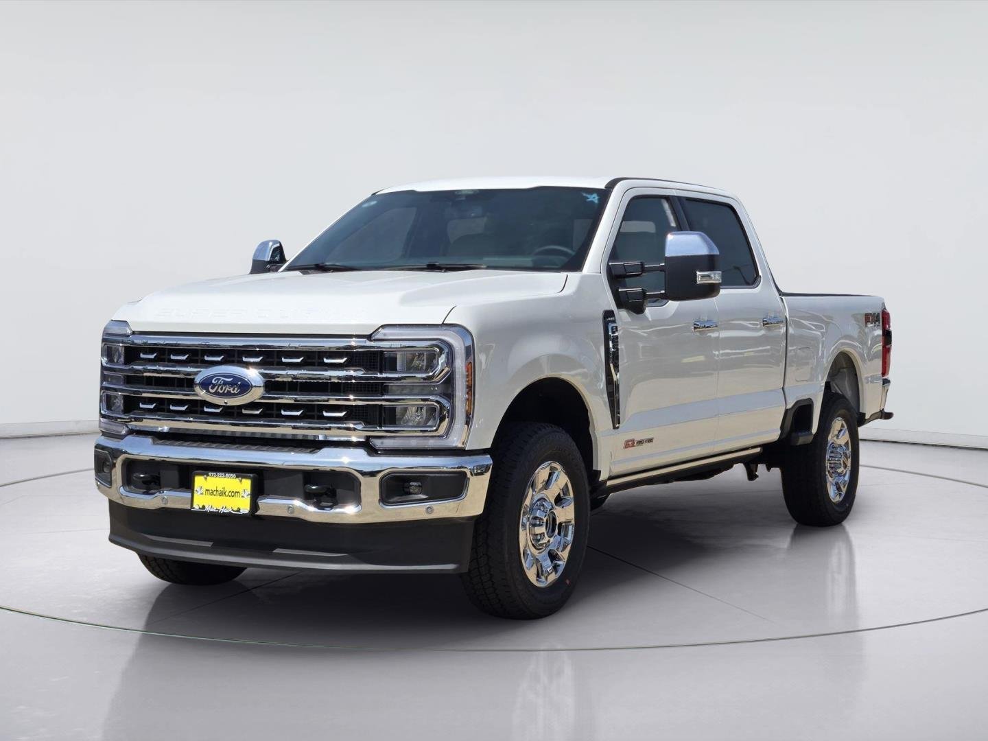 New 2026 Star White Metallic Tri-Coat Ford F-250® Lariat® image 2