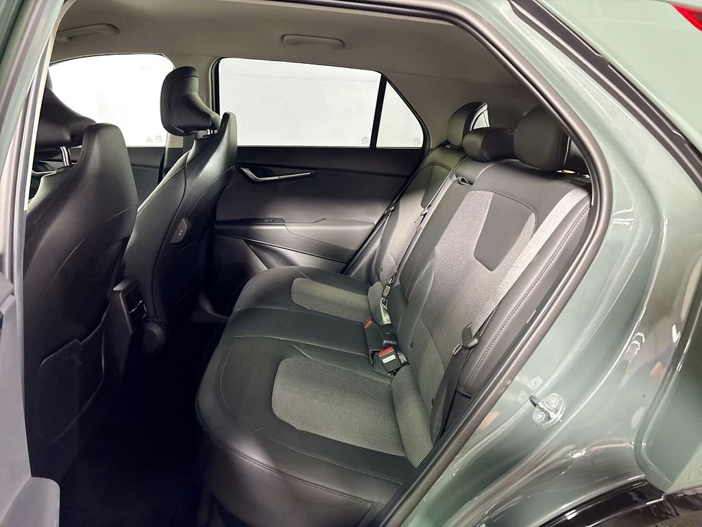 Used 2024 Green Kia Wind image 20