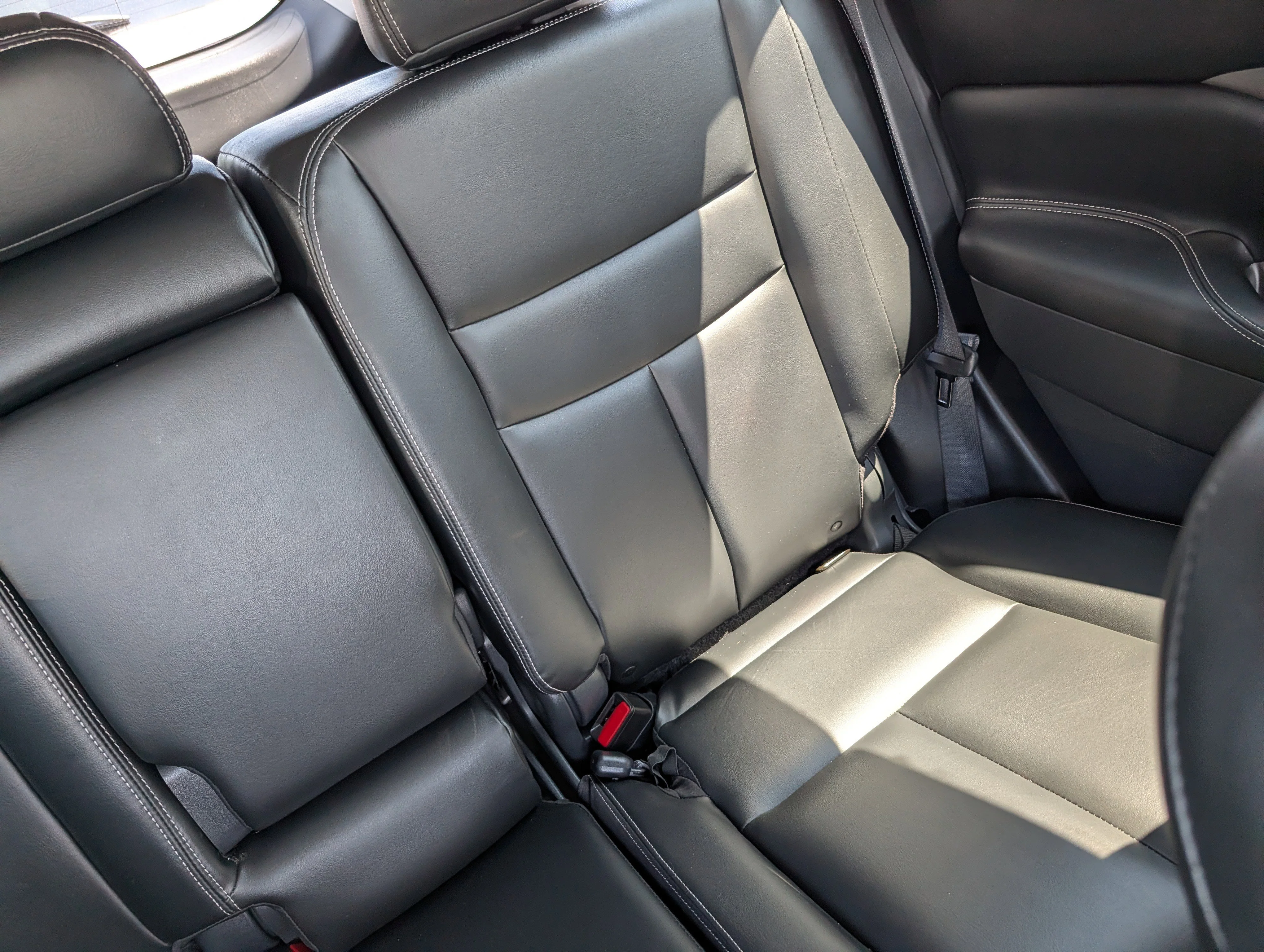 Used 2024 Boulder Gray Pearl Nissan SV image 14