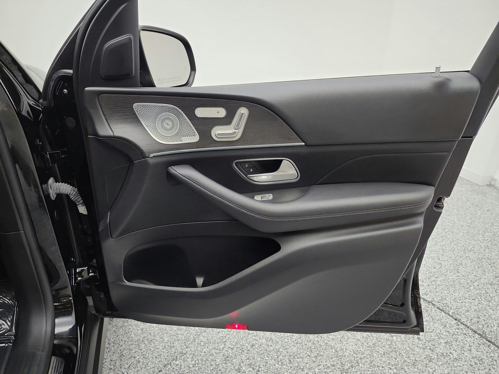 Used 2022 Black Mercedes-Benz GLE 350 SUV image 19
