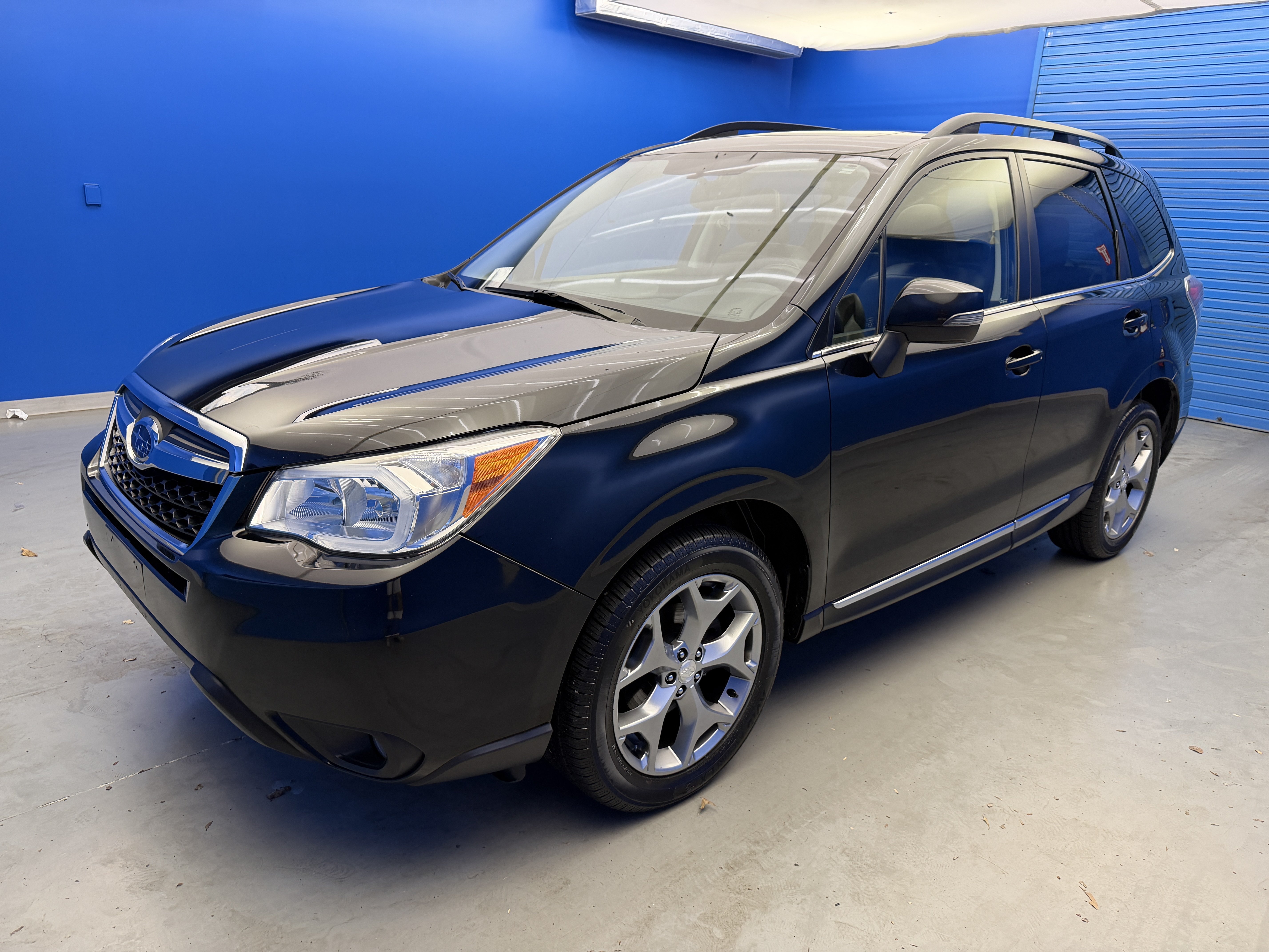 Used 2015 Crystal Black Pearl Subaru 2.5i Touring image 4