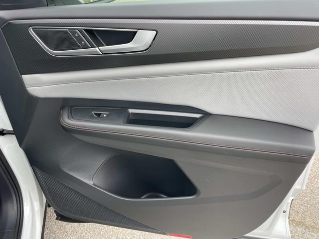 New 2026 White/off-white Volkswagen 2.0T Peak Edition image 26