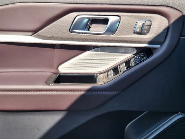 New 2026 Star White Metallic Tri-Coat Ford Platinum™ image 22