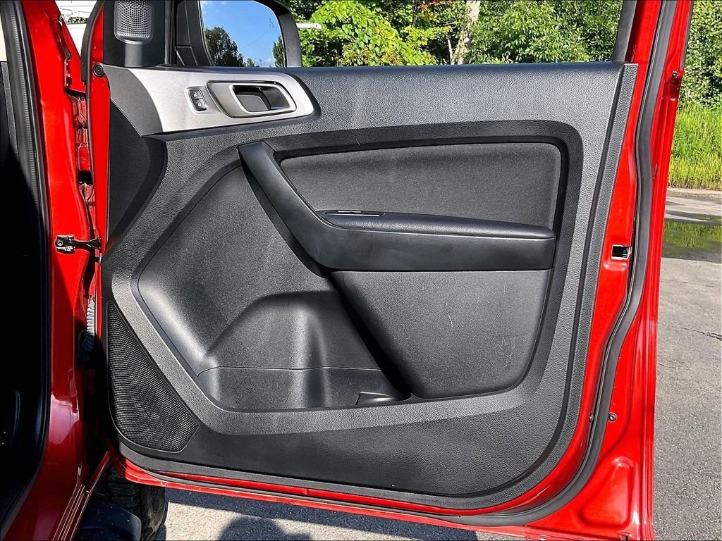 Used 2019 Red Ford XLT image 26