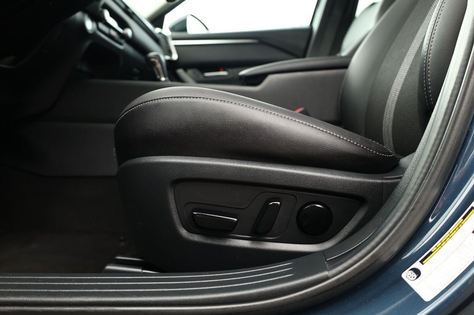 Used 2026 Ingot Blue Metallic Mazda 2.5 S Preferred image 14