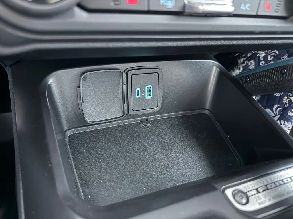 Used 2024 Black Ford Wildtrak image 19