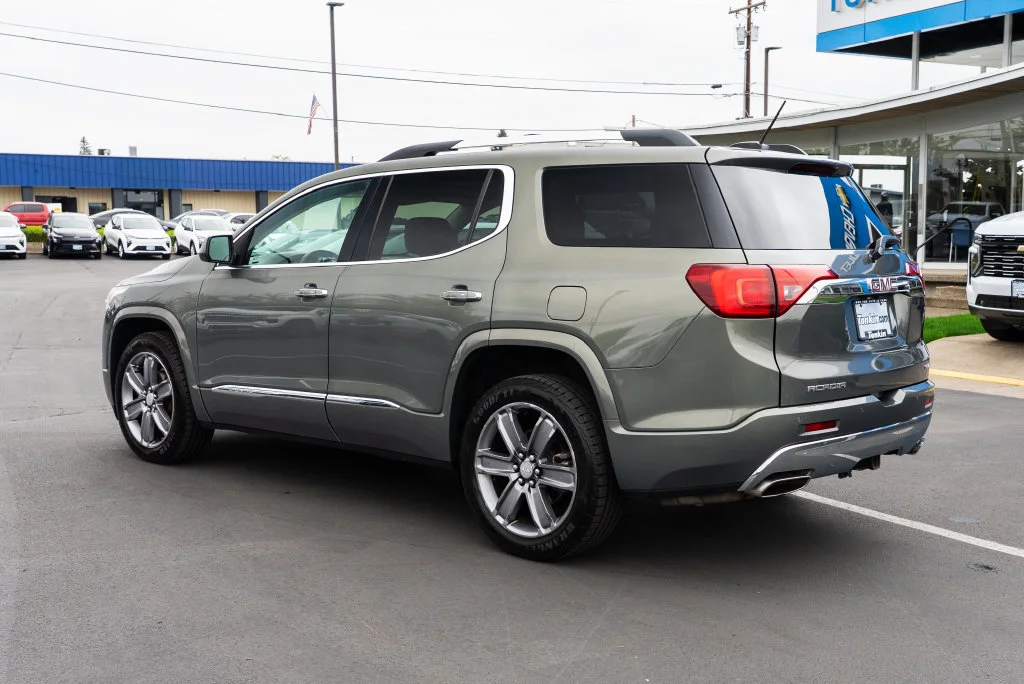 Used 2017 MINERAL METALLIC GMC Denali image 2
