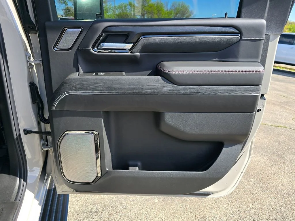 2026 GMC Sierra 2500HD AT4X - Photo 31