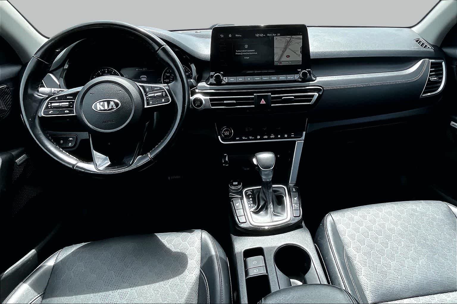 Used 2021 Dark Ocean Blue/White Roof Kia SX image 15