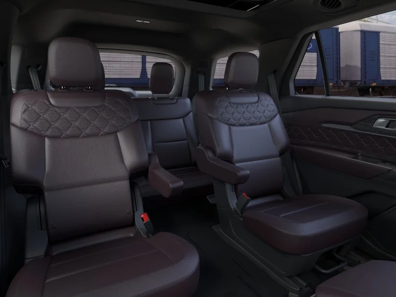 New 2026 Rapid Red Metallic Tinted Clearcoat Ford Platinum™ image 11