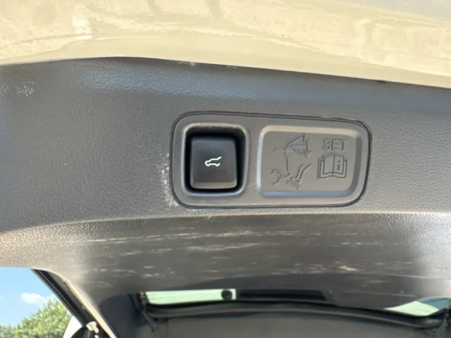 Used 2023 White Ford Platinum image 50