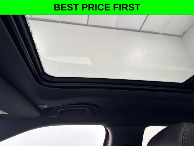 New 2026 Red Hot Pearl-Coat Exterior Paint Jeep Limited image 36