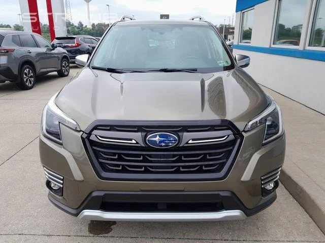 Used 2023  SUBARU  image 4