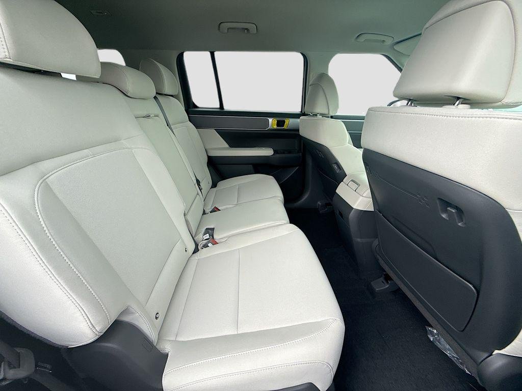 New 2026 Serenity White Hyundai SE FWD image 20