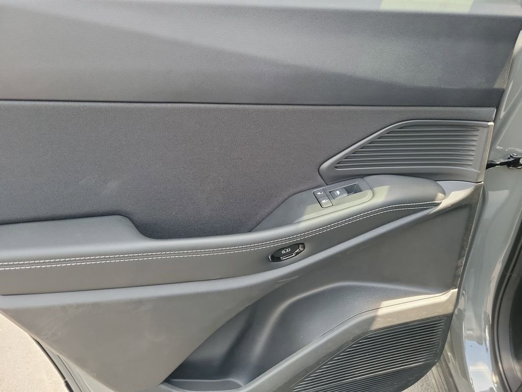New 2026 Sting-Gray Clearcoat Jeep Laredo image 9