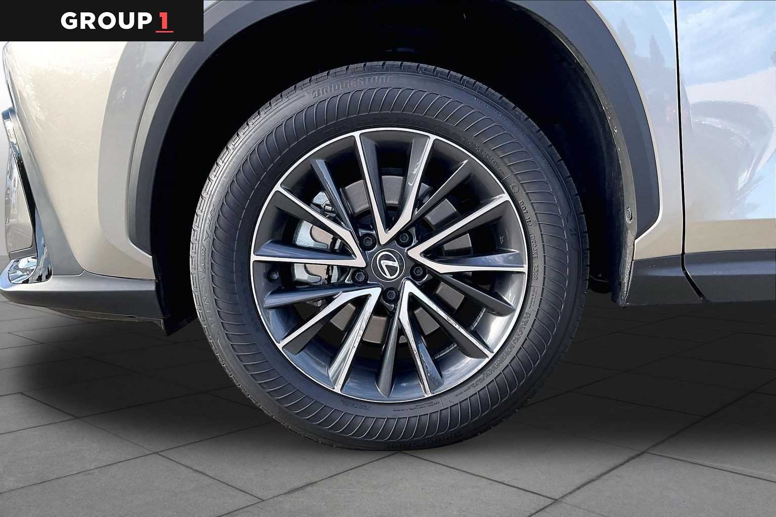 Used 2024 Atomic Silver Lexus Premium image 9