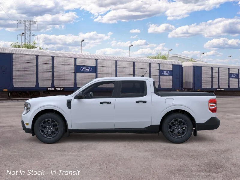 New 2026 Space White Metallic Ford XLT image 3