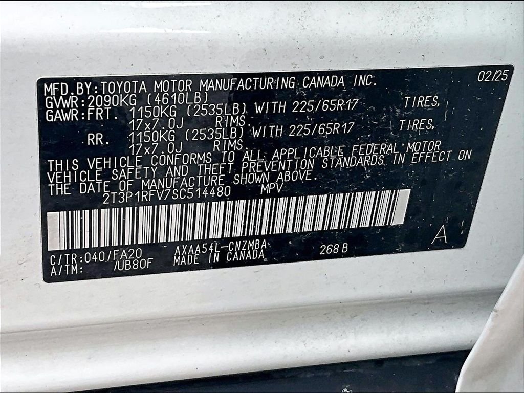 Used 2025 White Toyota XLE image 36