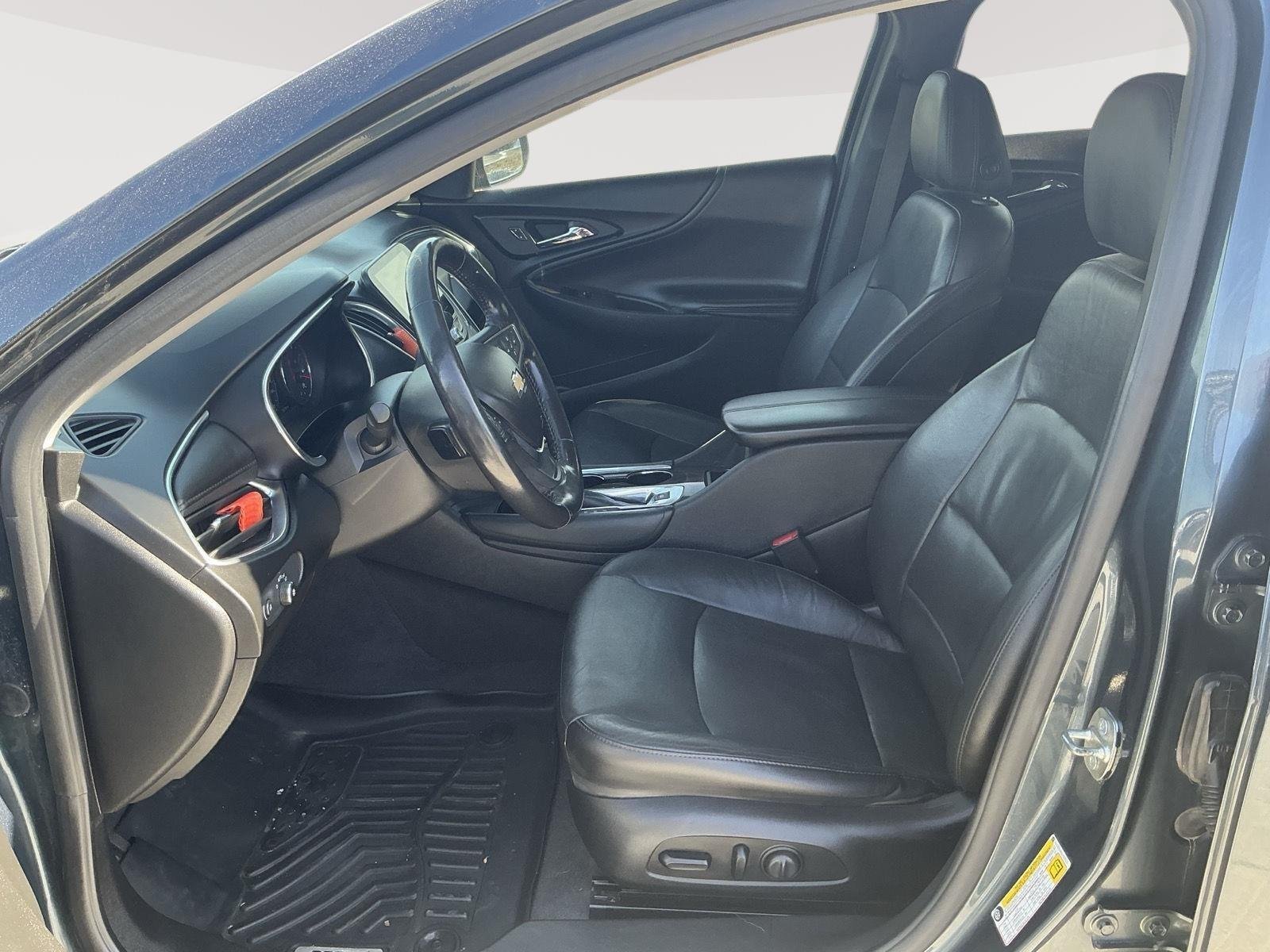 Used 2020 Chevrolet Malibu Premier with VIN 1G1ZE5SX6LF029111 for sale in La Vista, NE