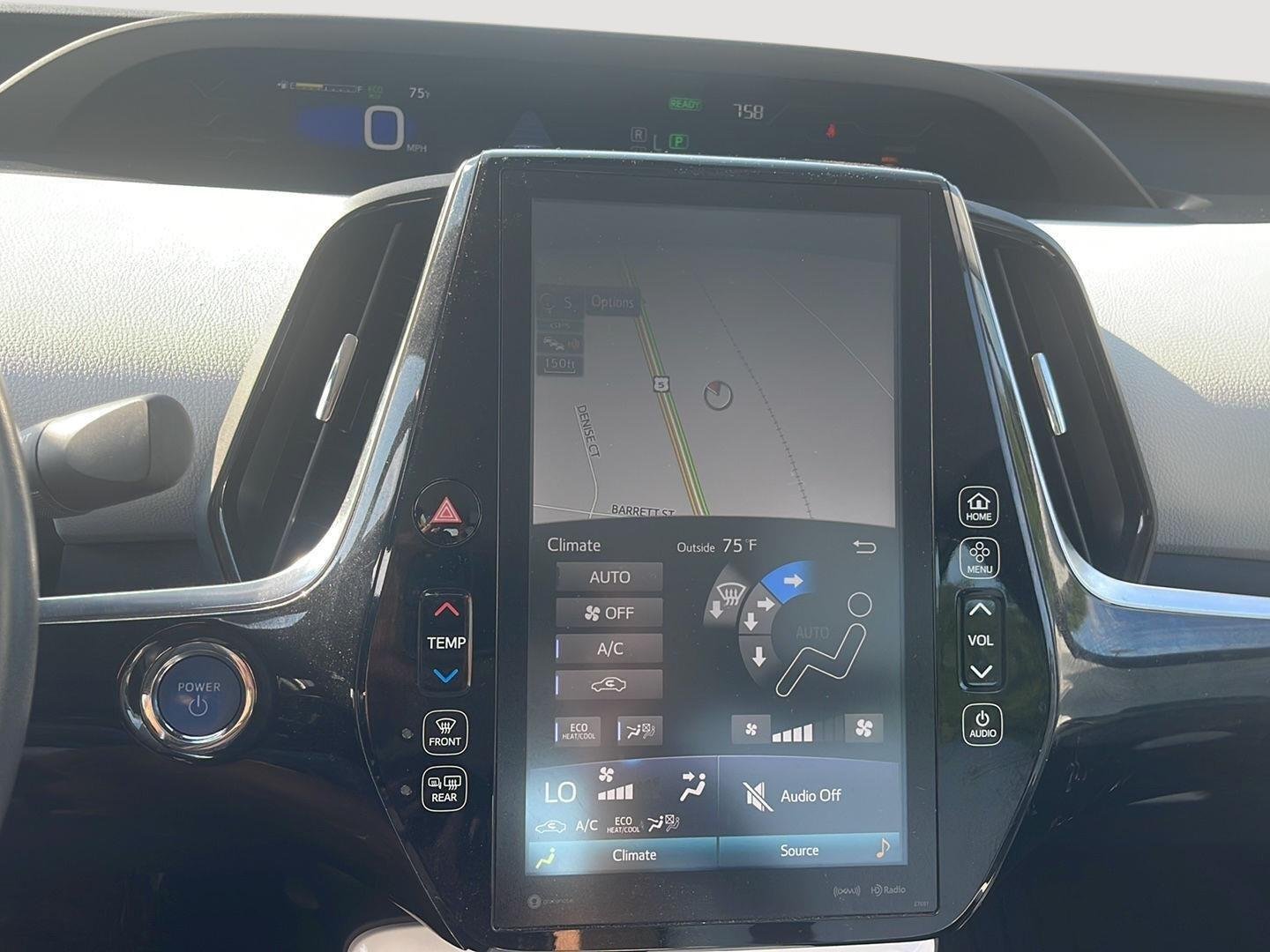2017 Toyota Prius Prime Premium - Photo 32