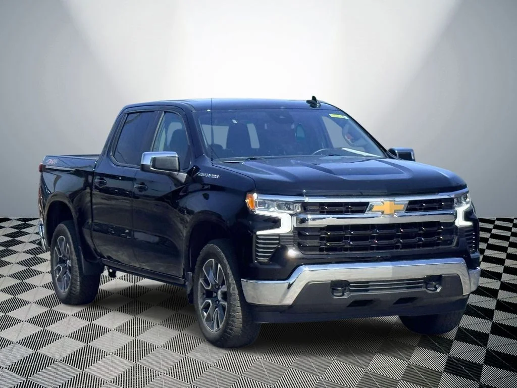 Used 2024 Black Chevrolet LT image 4