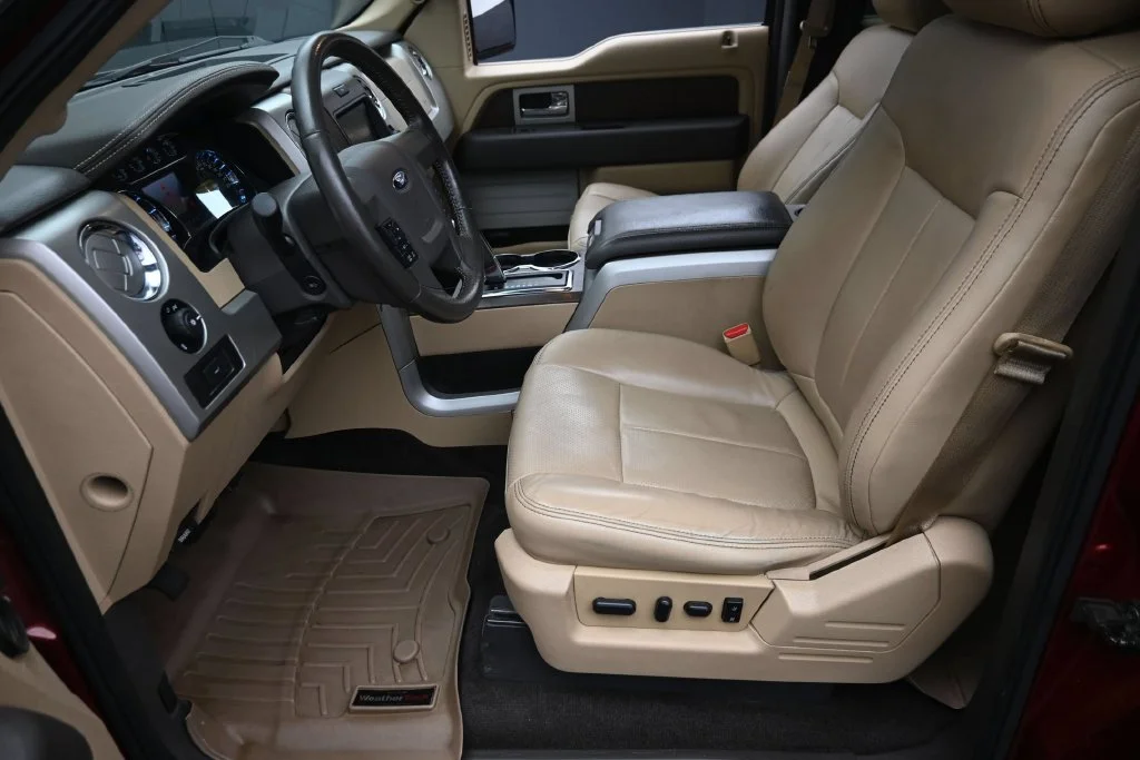 Used 2014  Ford Lariat image 16