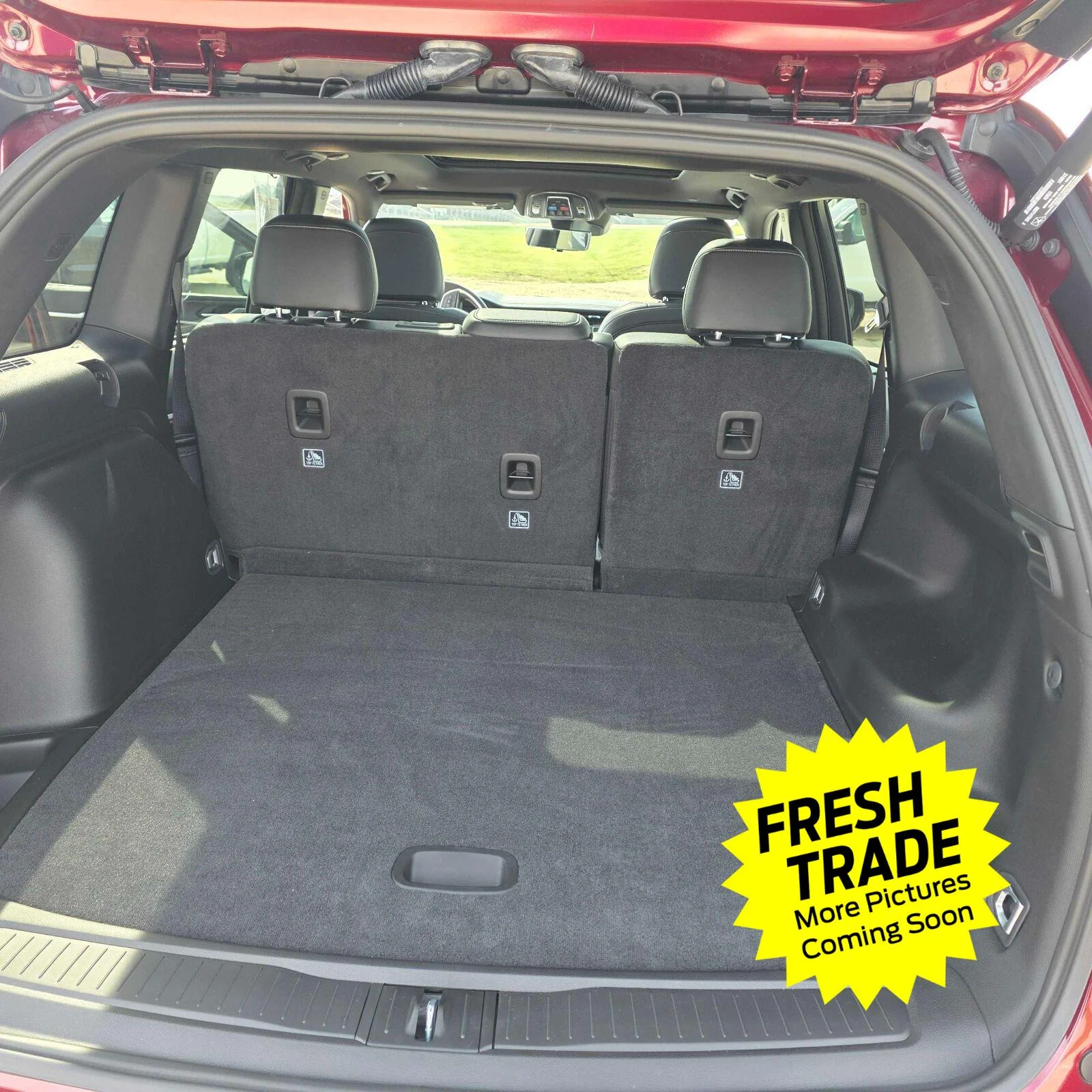 Used 2024 Velvet Red Pearlcoat Jeep Limited image 12
