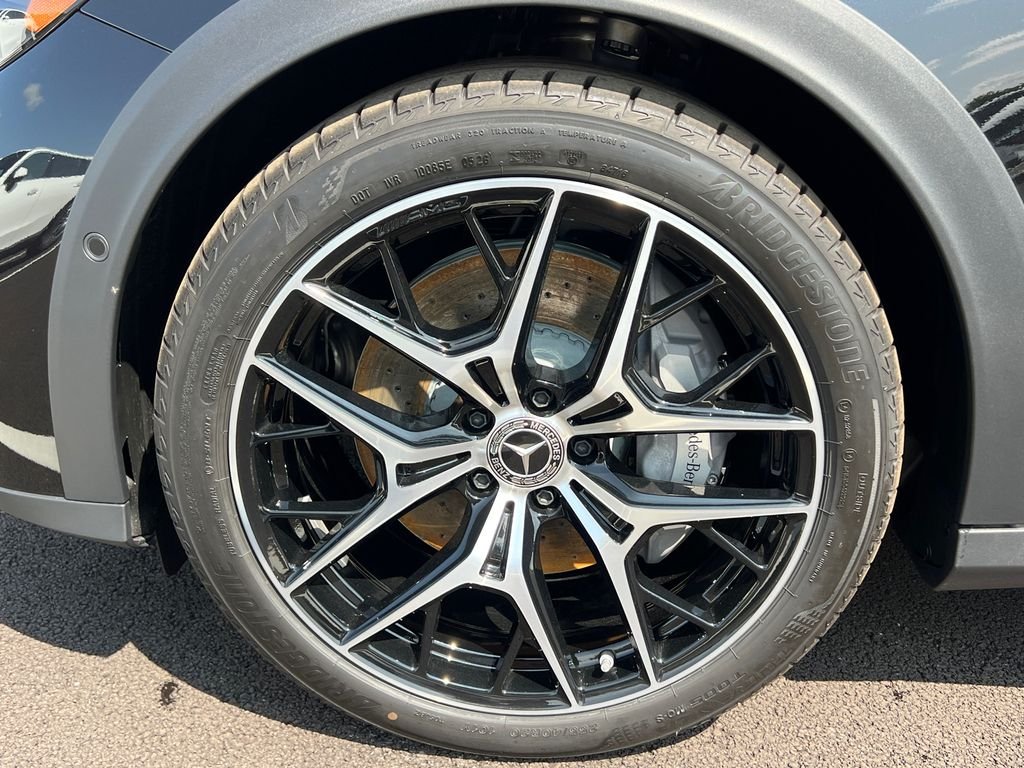 New 2026 Obsidian Black Metallic Mercedes-Benz E 450 image 33