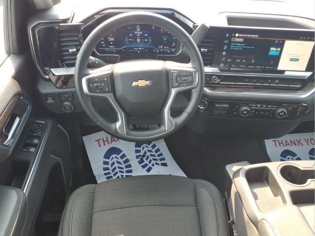 Used 2025 Summit White Chevrolet LT image 4